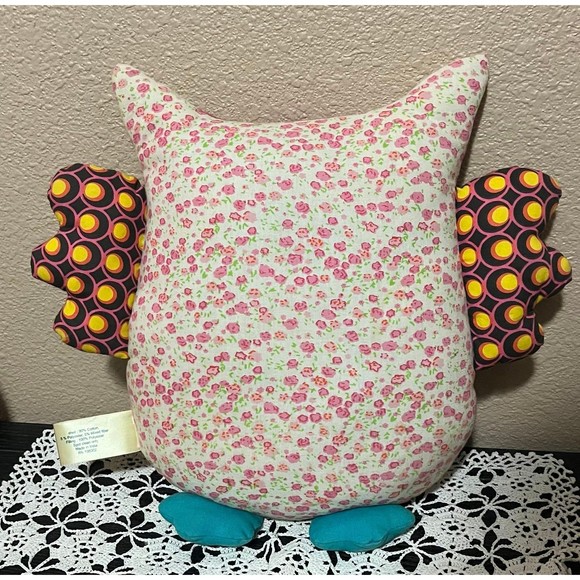 Rare Art & Soul Owl Pillow - Picture 5 of 5